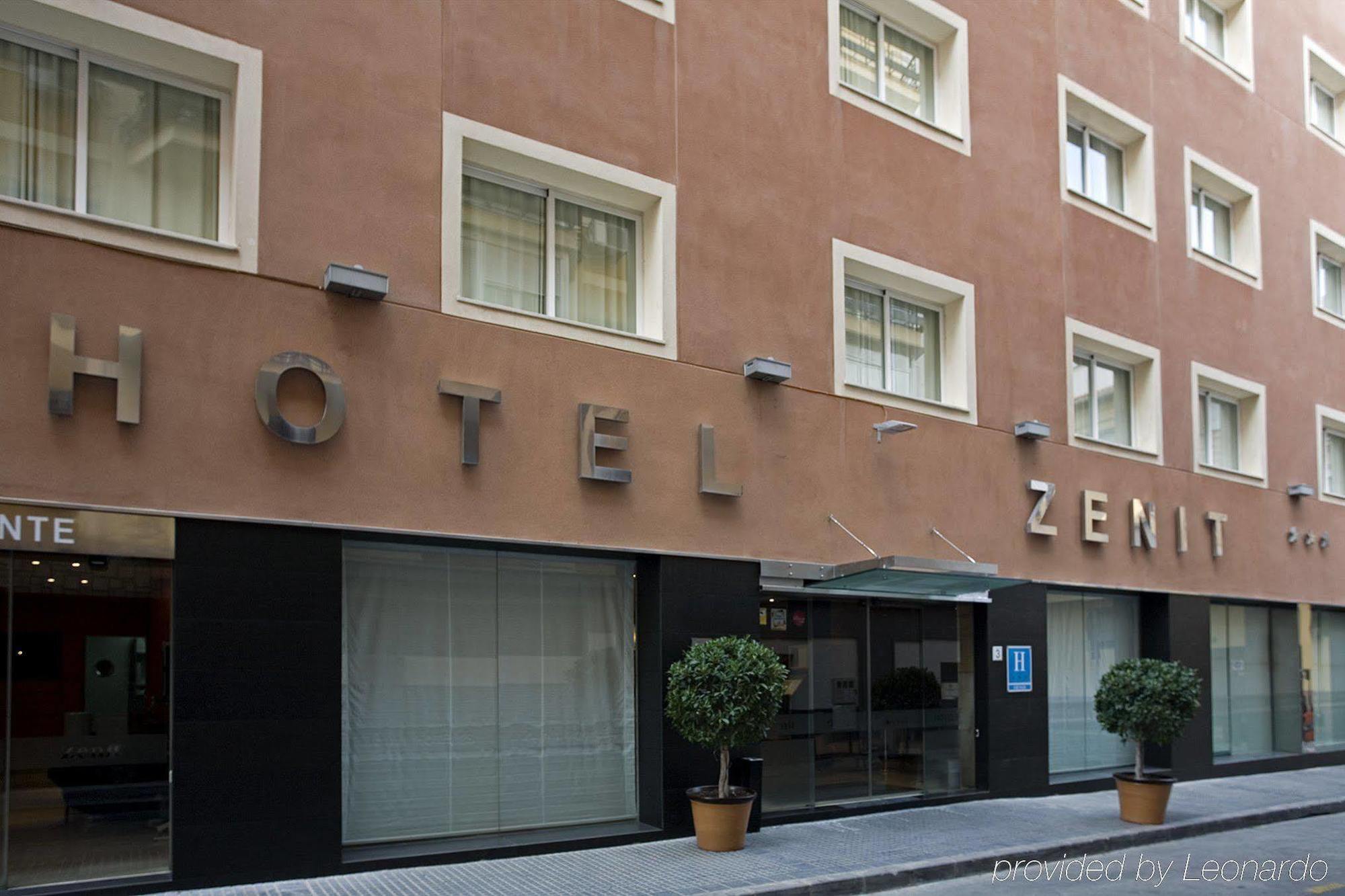 Zenit Malaga Hotel Exterior photo